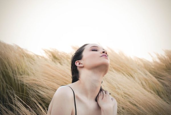 Características del ácido hialurónico reticulado y el ácido hialurónico no reticulado